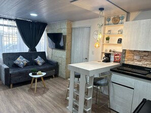 Laptopgeeigneter Arbeitsplatz, Verdunkelungsvorhänge