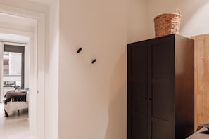 Apartment | 2 bedrooms - Tibi - 2 Bedrooms and Office in Eixample Esquerra (Barcelona)