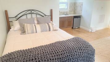 5 bedrooms, Internet, bed sheets