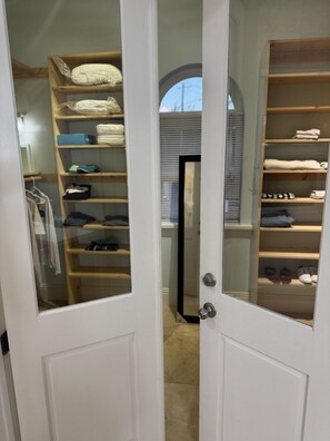 Interior - Canal home with pool Taino beach just blocks away (Free Port)