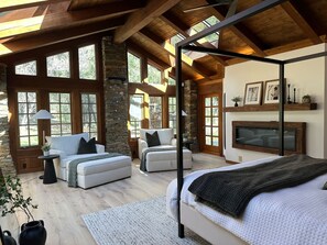 하우스 | 4 개의 침실, 책상