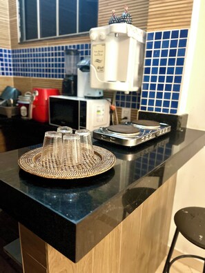 Fridge, microwave, stovetop, electric kettle