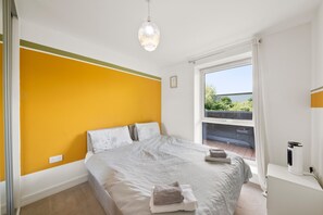 2 habitaciones, tabla de planchar con plancha y wifi gratis 