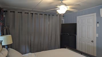 1 bedroom, iron/ironing board, travel crib, free WiFi