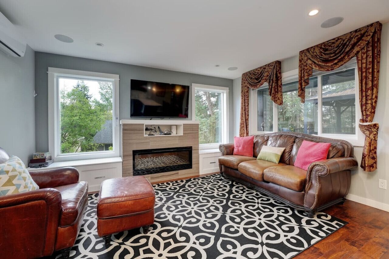 智能电视、壁炉