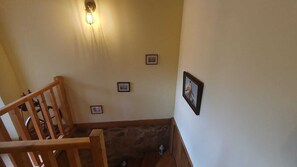 Interior - Tourem's Corner (Tourém)