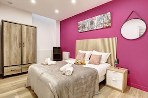 3 Schlafzimmer, Schreibtisch, Internetzugang, Bettwäsche