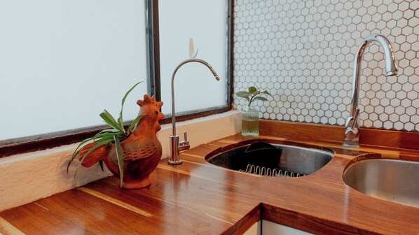 Interior - Large apartment in downtown/KS bed/100mb/AC/great natural lighting (Oaxaca de Juárez)