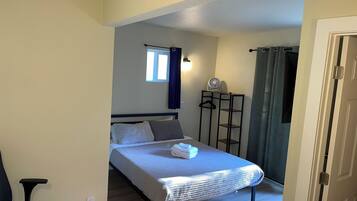 1 bedroom, WiFi, bed sheets