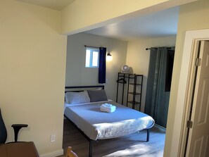 1 bedroom, WiFi, bed sheets