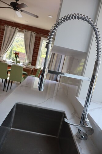 Charming 3-bedroom house in enjoyable Tungurahua with WiFi