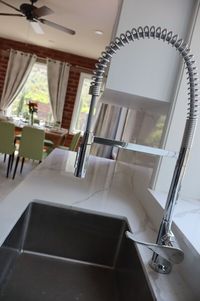 Charming 3-bedroom house in enjoyable Tungurahua with WiFi