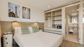 1 chambre, fer et planche Ă repasser, Wi-Fi gratuit, draps fournis