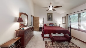 5 sovrum, strykjärn/strykbräda, gratis wi-fi och sängkläder