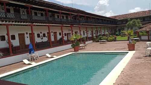 Hotel Campestre Hacienda Caracha