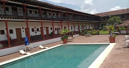 Hotel Campestre Hacienda Caracha