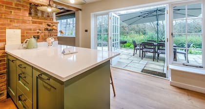3 bedroom accommodation in Wadhurst