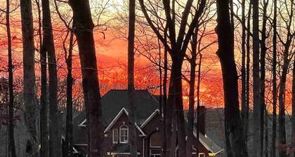 Castle - Bedrooms and Entertainment Loft w/ Deck C46