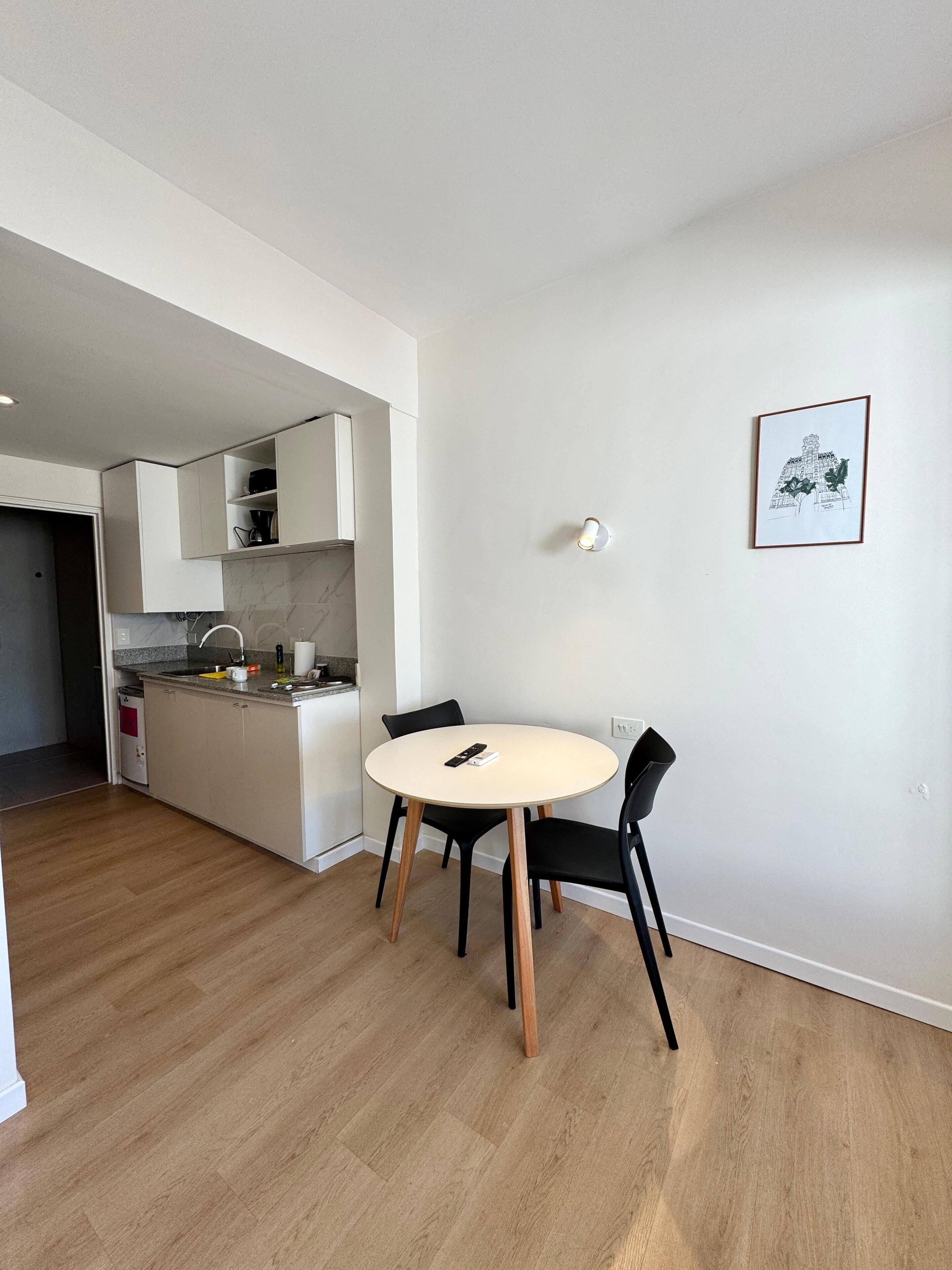 Superior Apartment, City View | Living area
