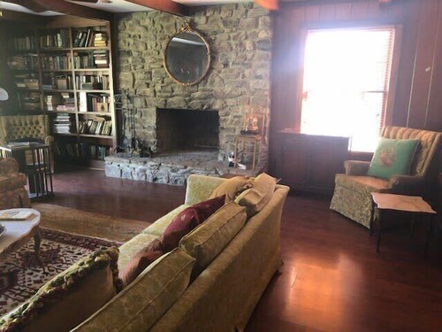 Fork Inn's Southern Hospitality Ranch, Rm #3 SHR3