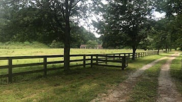 Enceinte de lâhĂ©bergement