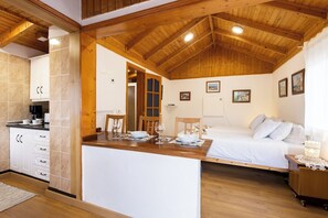 2 chambres, fer et planche Ă repasser, Wi-Fi, draps fournis