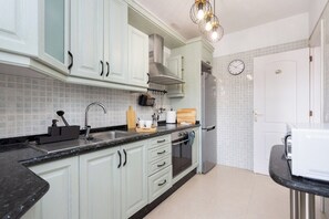 Microwave, oven, stovetop, coffee/tea maker - Home2Book Enchanting Seaviews Duplex, Pool&Terrace (Las Caletillas)