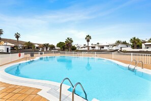 Pool - Home2Book Serene Canary Style House, Garden & Pool (Playa Blanca)