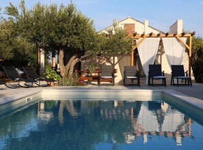 A heated pool - Secluded Oasis with Pool, Outdoor Kitchen, & Landscaped Terraces - Three Bedroom Villa (Supetar)