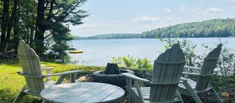 Peaceful Lakefront 2-bedroom Home For Beautiful and Relaxing Getaway