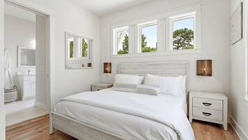 House (6 Bedrooms) | Interior