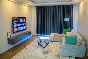 Smart TV, books
