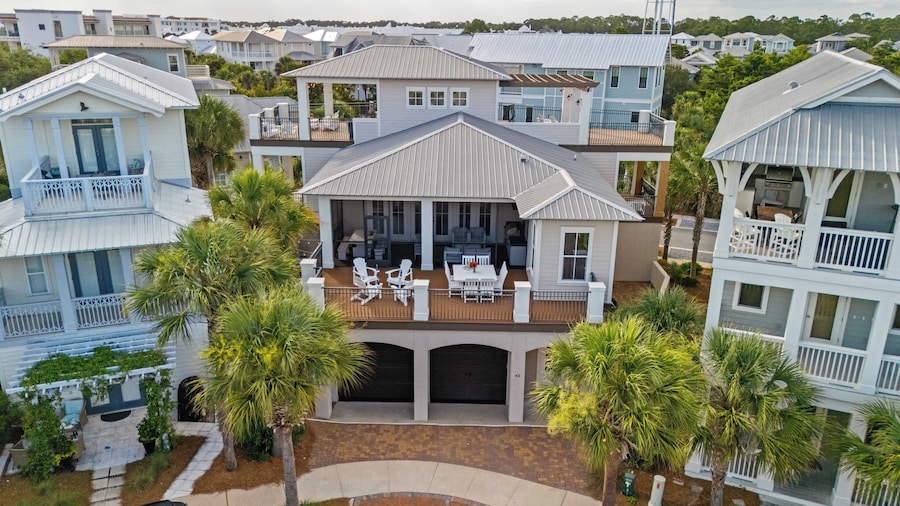 Totally Beachin by Avantstay Sleeps 18 Seacrest Beach