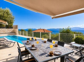 Outdoor dining - Villa Cohili - Three Bedroom Villa, Sleeps 6 (Lefkada)