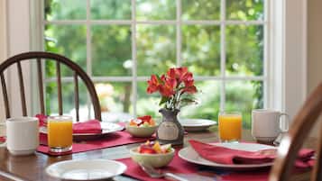 Free daily cooked-to-order breakfast