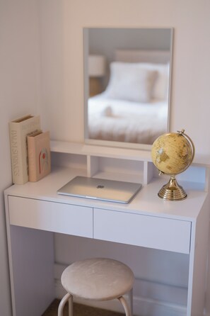 2 bedrooms, desk, iron/ironing board, travel cot