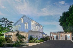 House (5 Bedrooms) | Interior - Walk to Blue Mountain Beach, Private Pool, Hot Tub 30A Sea-renity by Avantstay (Santa Rosa Beach)