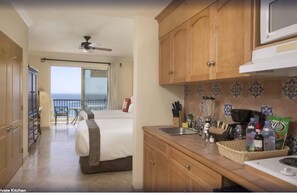 1 bedroom, in-room safe, desk, iron/ironing board