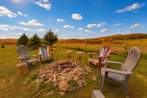 Your Private Getaway with Stunning Views.