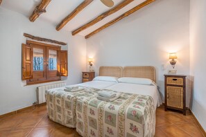 2 habitaciones, wifi gratis y ropa de cama