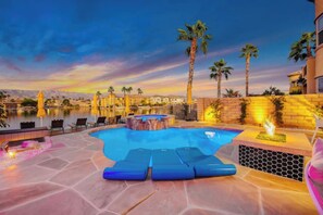 Outdoor pool, a heated pool