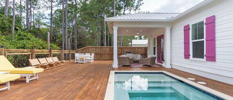 House (6 Bedrooms) | Front of property