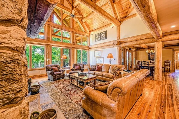 Smart TV, fireplace, offices