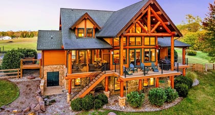 7BR Lakefront Boat Dock, Kayaks & Amazing Sunsets