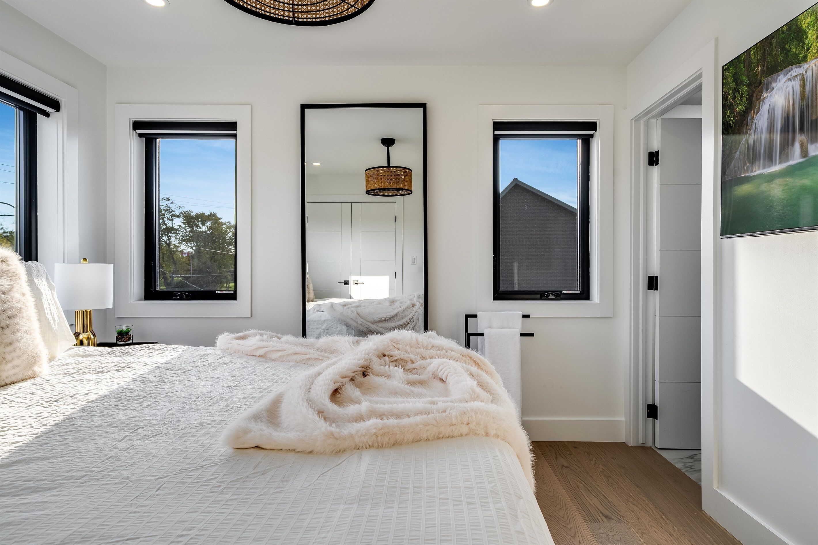 6 dormitorios, tabla de planchar con plancha, wifi gratis y ropa de cama