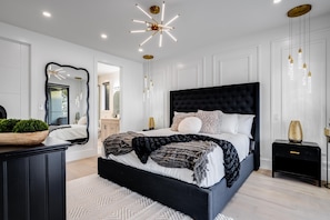 6 Schlafzimmer, Schreibtisch, Bügeleisen/Bügelbrett, kostenloses WLAN