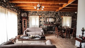 House | 4 bedrooms - Villa Gaia With Private Pool (Agios Nikolaos)