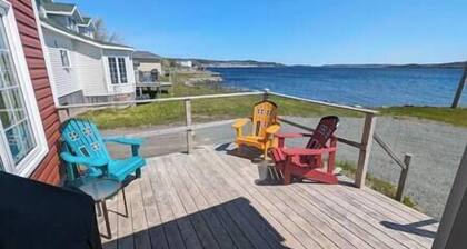 Springhouse Seaside Retreat 2-Bedroom on the Bay