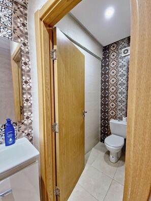 Hårtørrer, håndklæder, Sæbe, Shampoo