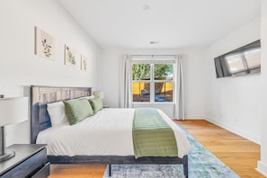 4 chambres, fer et planche à repasser, Wi-Fi, draps fournis